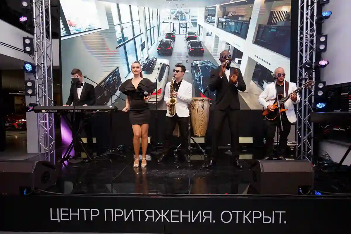 BMW РОЛЬФ-Премиум Химки отпраздновал торжественное открытие.