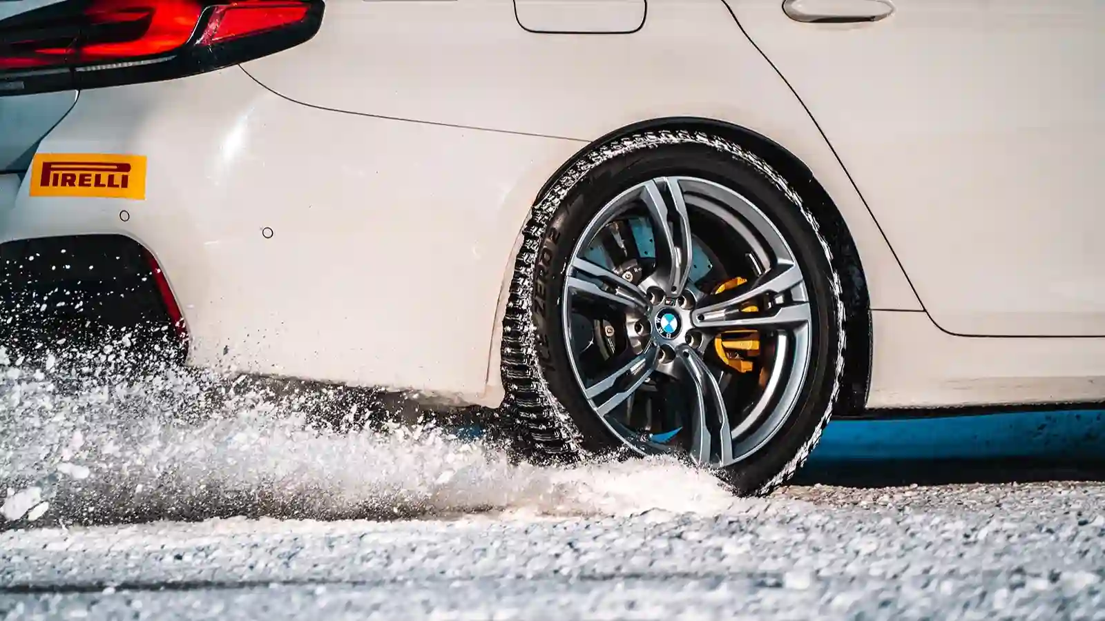 BMW РОЛЬФ-Премиум покоряет лед на BMW Winter Challenge 2022.