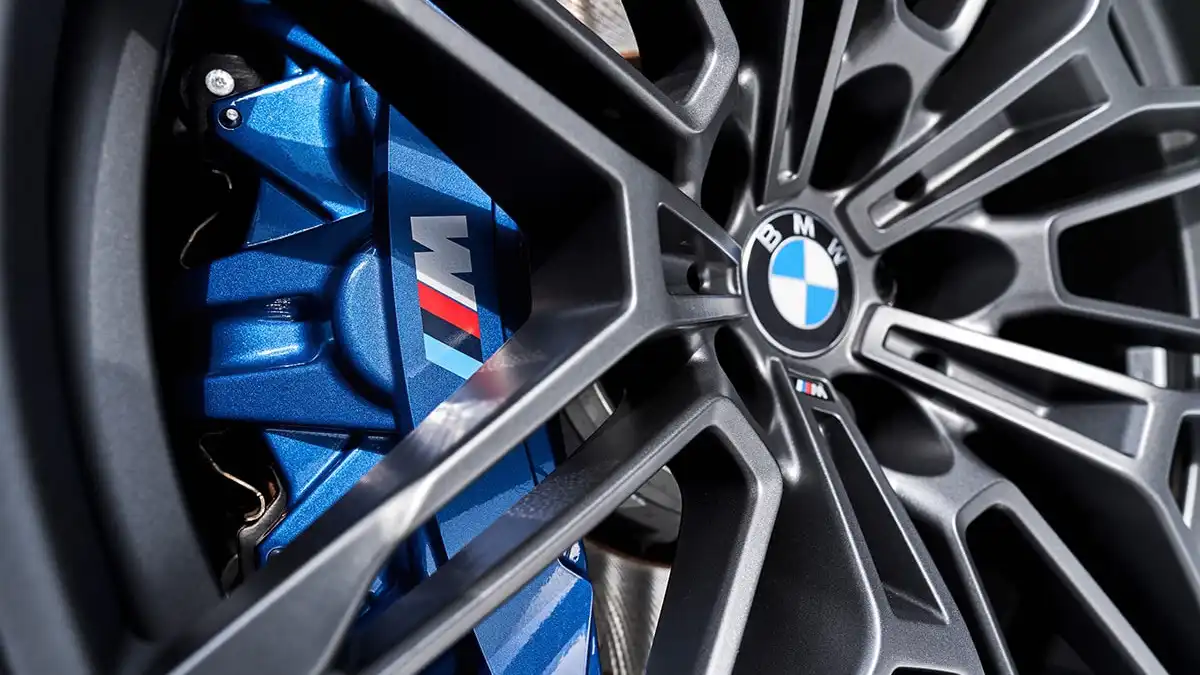 BMW Group представляет BMW&nbsp;M4 Competition Cabrio с системой полного привода M xDrive.