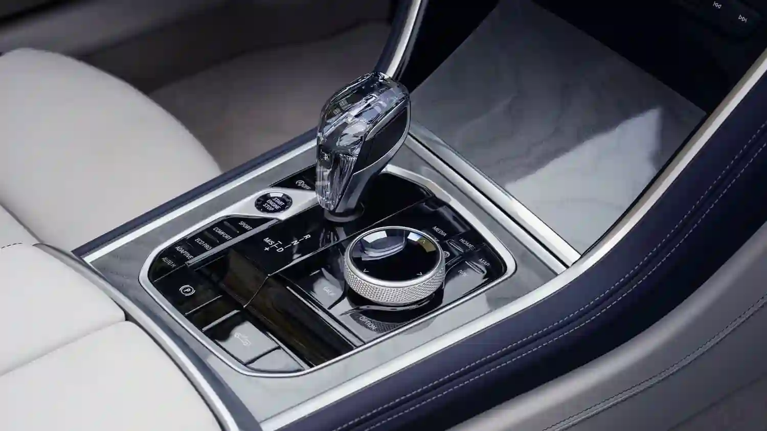 BMW Group представляет обновленные BMW 8 cерии Coupe, BMW 8 cерии Cabrio и BMW 8 cерии Gran Coupe.