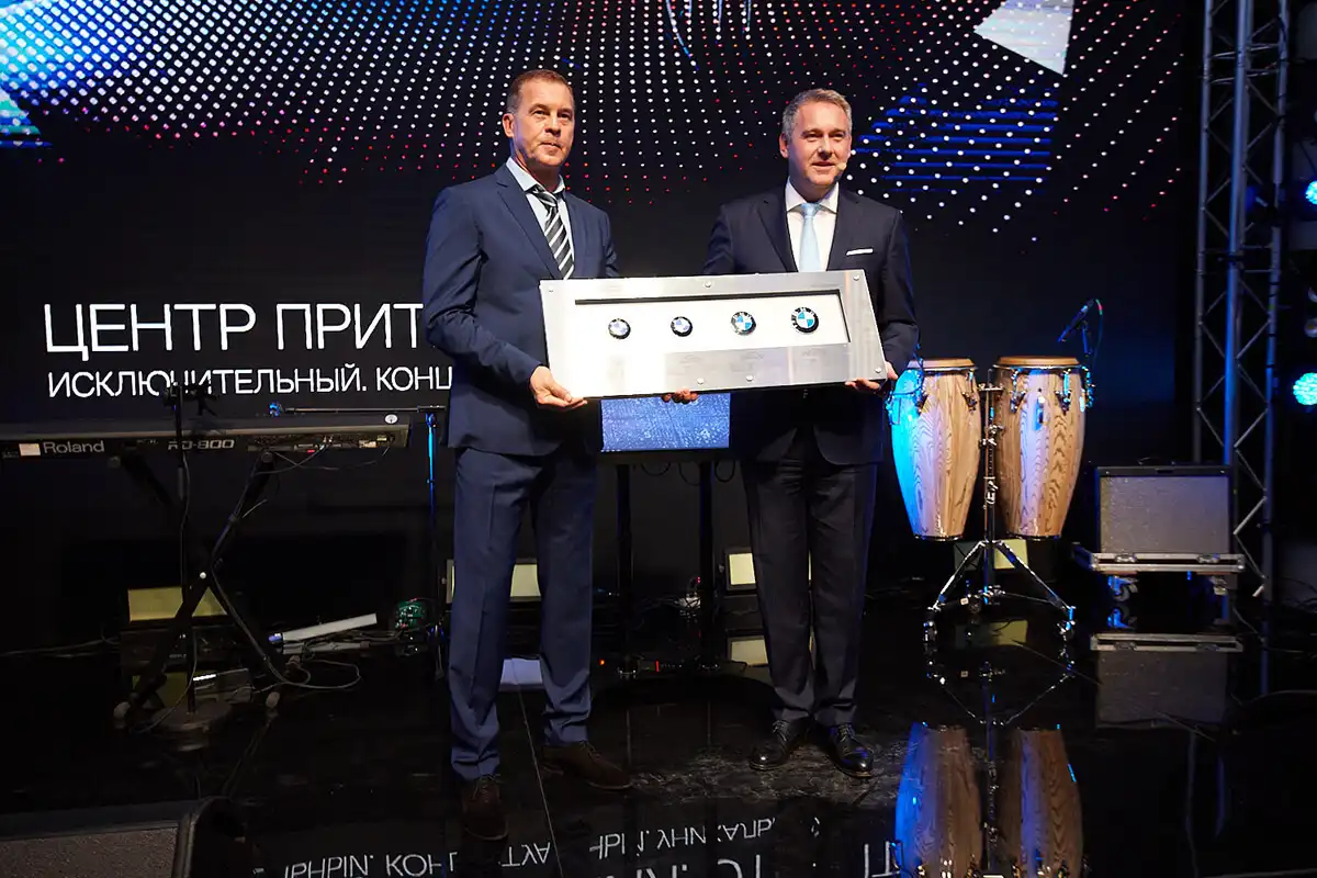 BMW РОЛЬФ-Премиум Химки отпраздновал торжественное открытие.