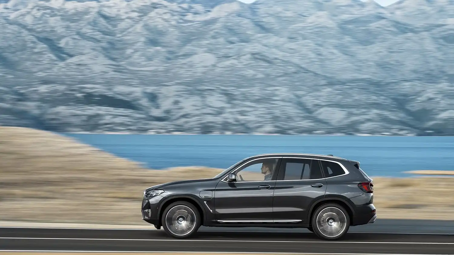 BMW&nbsp;X3 и BMW&nbsp;X4: еще интеллектуальнее, современнее и спортивнее, чем раньше.