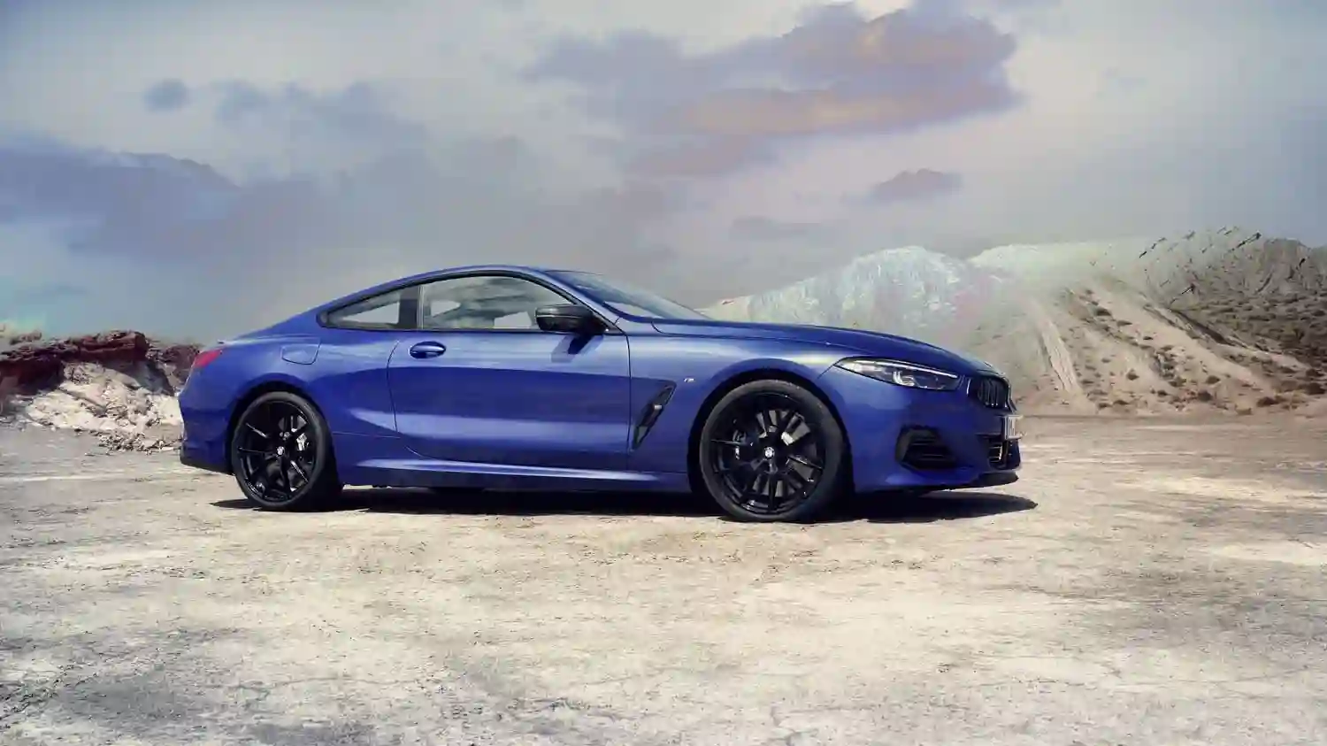 BMW Group представляет обновленные BMW 8 cерии Coupe, BMW 8 cерии Cabrio и BMW 8 cерии Gran Coupe.